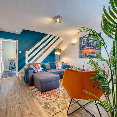 Capri 13 Sa - Contemporary 2 Bedroom House In Loughborough With Free Parking, Close To Loughborough University & M1 Motorway 外观 照片