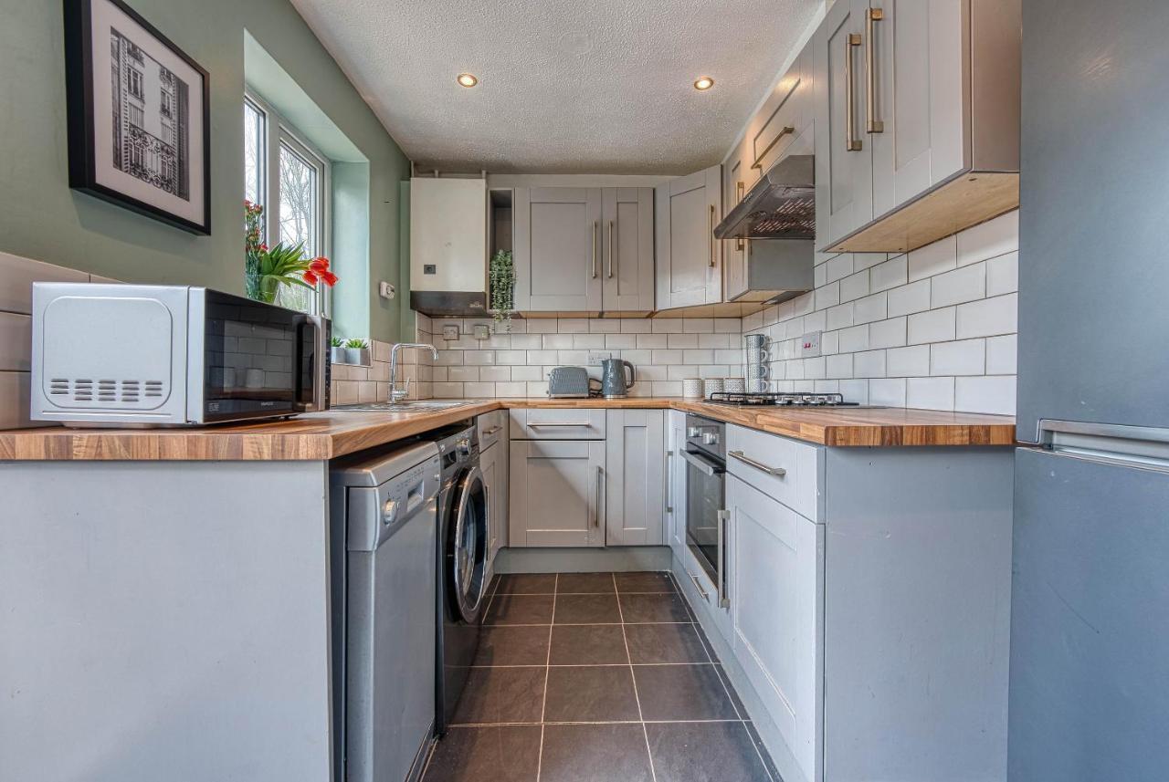 Capri 13 Sa - Contemporary 2 Bedroom House In Loughborough With Free Parking, Close To Loughborough University & M1 Motorway 外观 照片
