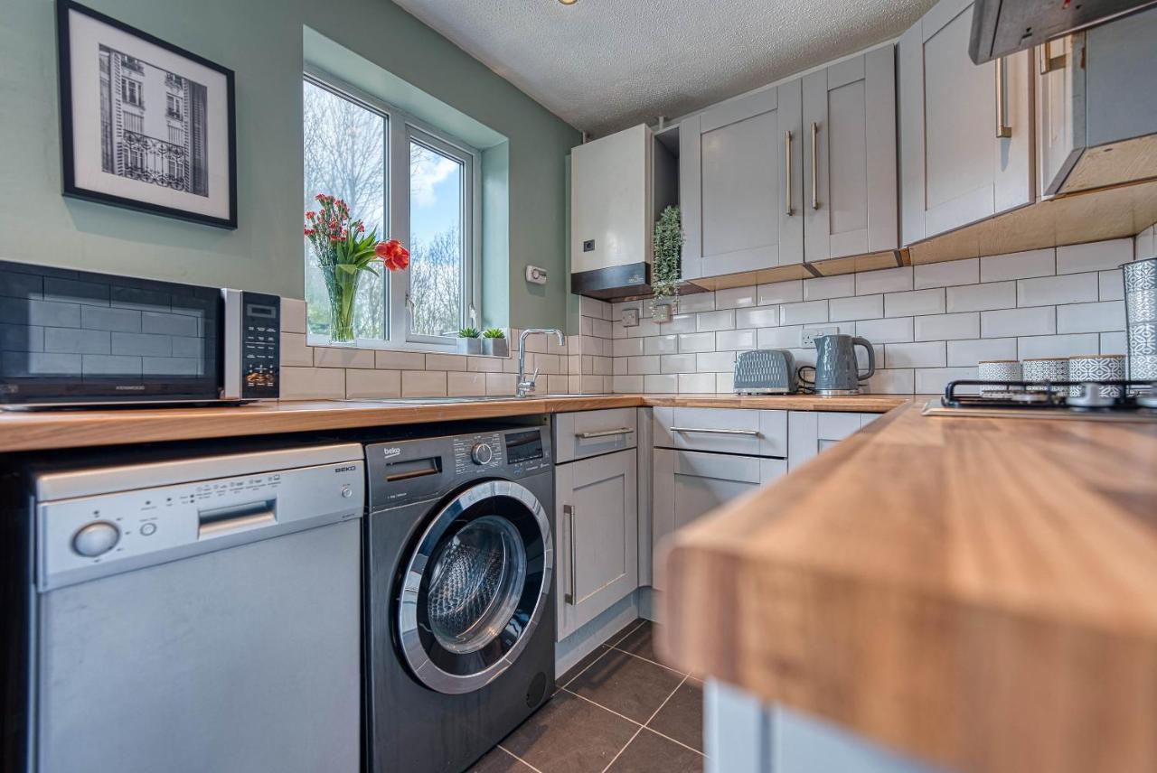 Capri 13 Sa - Contemporary 2 Bedroom House In Loughborough With Free Parking, Close To Loughborough University & M1 Motorway 外观 照片