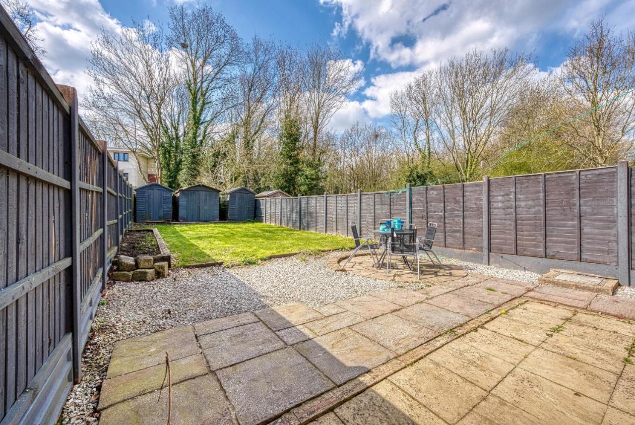 Capri 13 Sa - Contemporary 2 Bedroom House In Loughborough With Free Parking, Close To Loughborough University & M1 Motorway 外观 照片