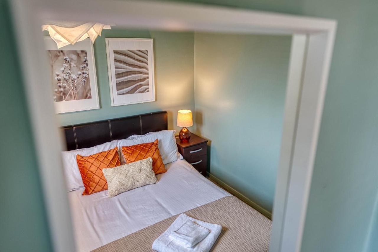 Capri 13 Sa - Contemporary 2 Bedroom House In Loughborough With Free Parking, Close To Loughborough University & M1 Motorway 外观 照片