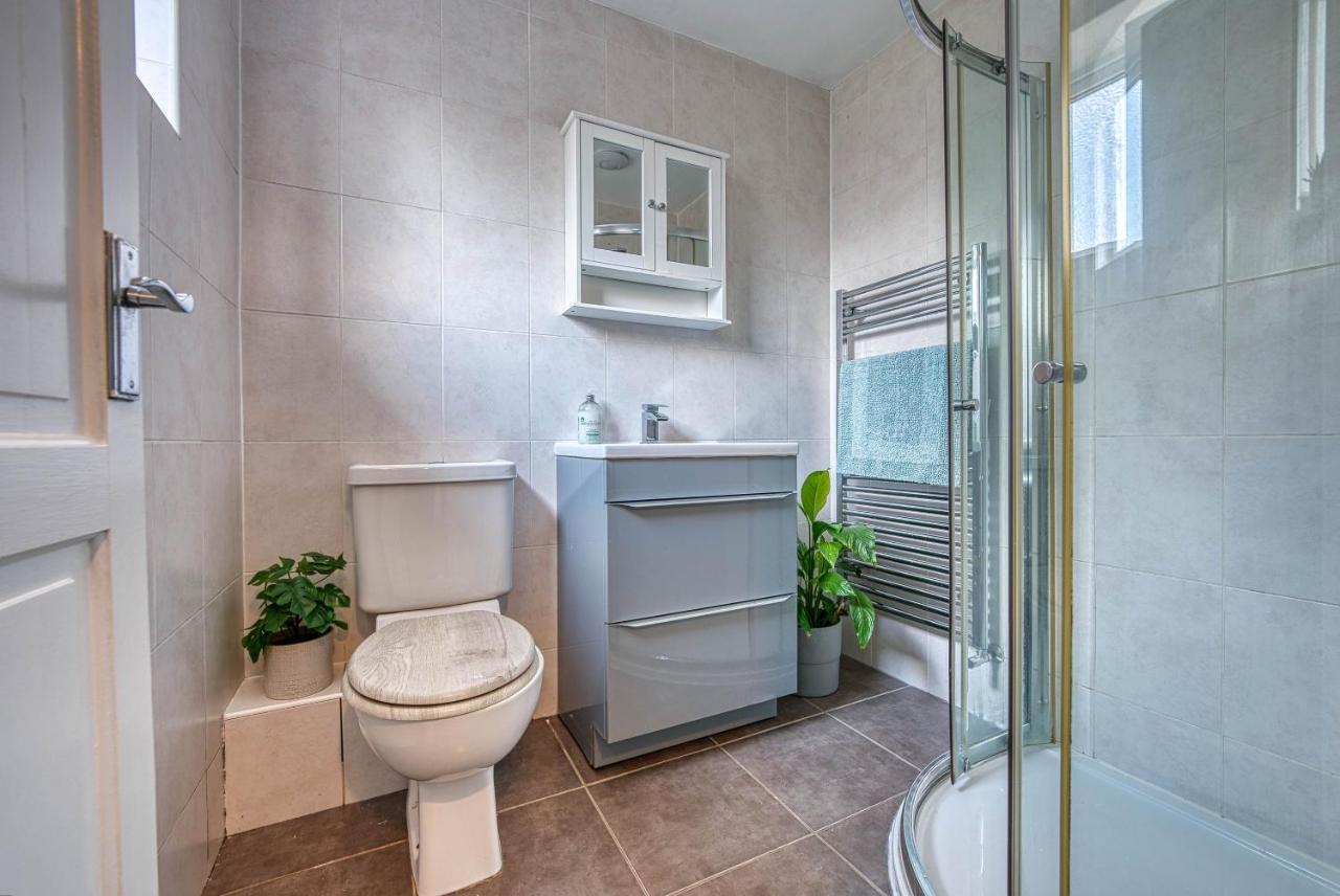 Capri 13 Sa - Contemporary 2 Bedroom House In Loughborough With Free Parking, Close To Loughborough University & M1 Motorway 外观 照片