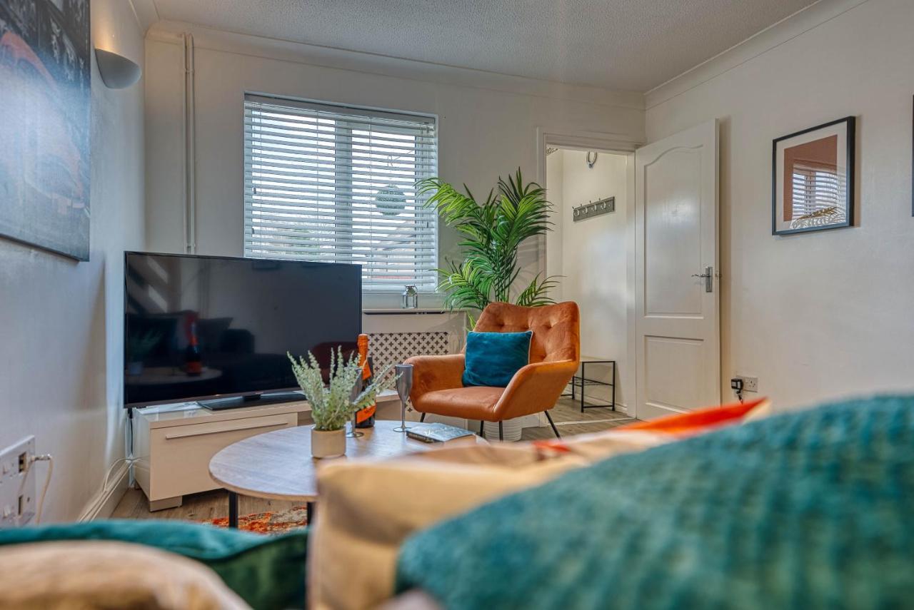 Capri 13 Sa - Contemporary 2 Bedroom House In Loughborough With Free Parking, Close To Loughborough University & M1 Motorway 外观 照片