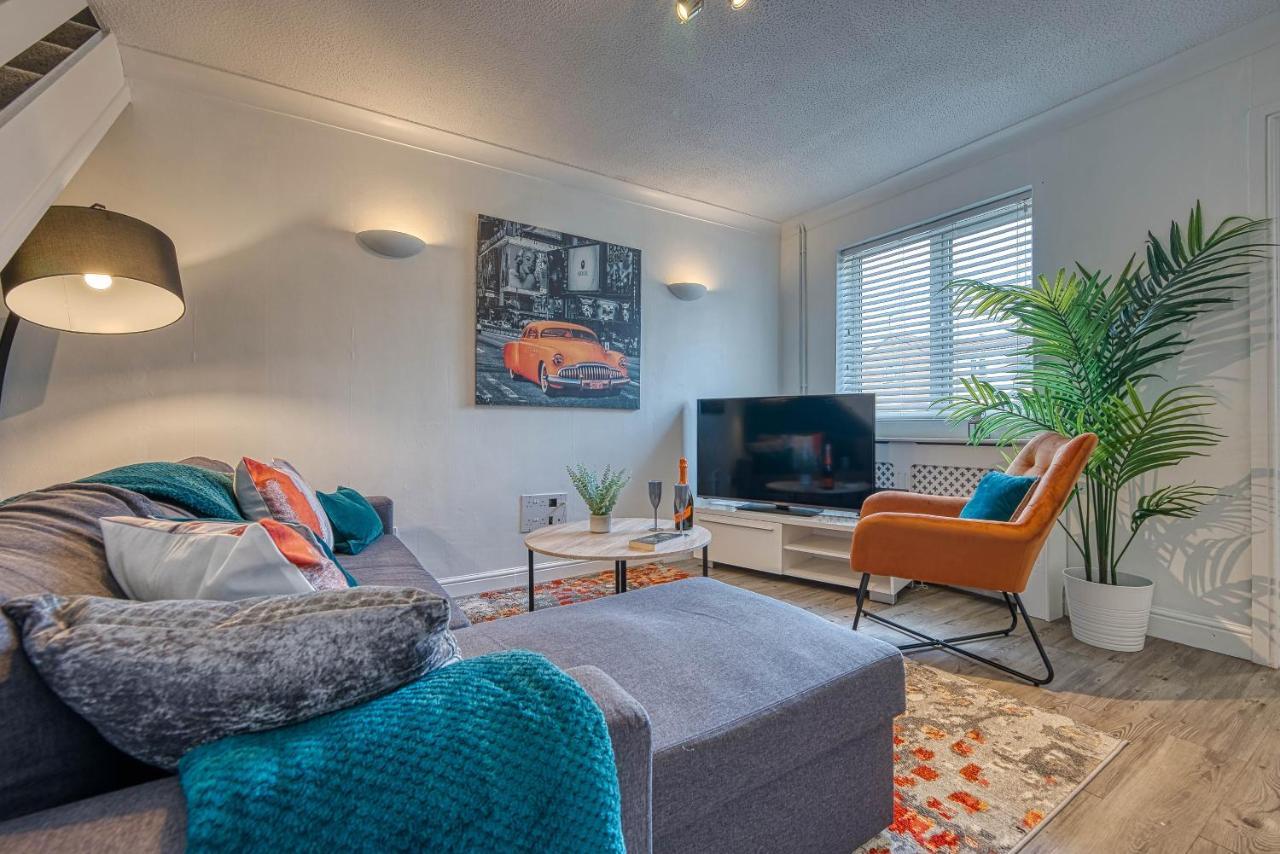 Capri 13 Sa - Contemporary 2 Bedroom House In Loughborough With Free Parking, Close To Loughborough University & M1 Motorway 外观 照片