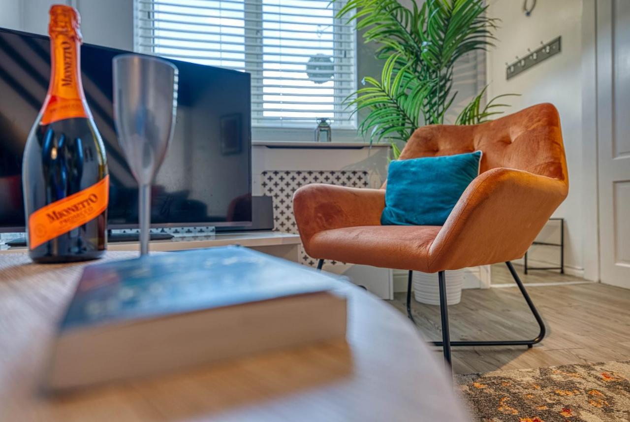 Capri 13 Sa - Contemporary 2 Bedroom House In Loughborough With Free Parking, Close To Loughborough University & M1 Motorway 外观 照片